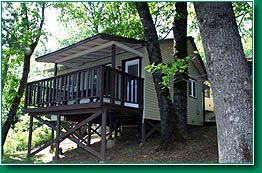 Lakeview Small One Bedroom Photo 2