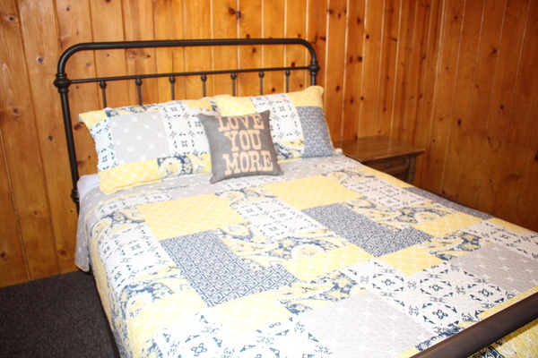 Lakeview 2 Bedroom Cabin 8 Photo 1