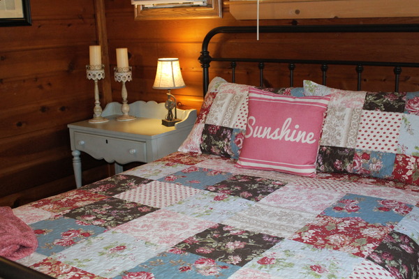 Lakeview Small One Bedroom Photo 1