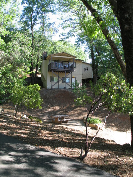 Lakeview 2 Story Cabin 17 Photo 3
